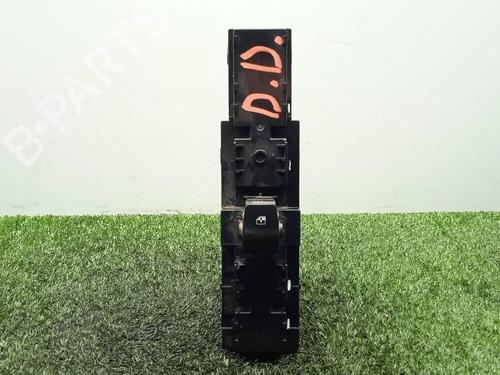 Used Right front window switch Right front window switch HYUNDAI i30 FASTBACK (PDE, PDEN) 2.0 N (275 hp) 35754457 35754457