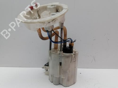 Used Fuel pump BMW 3 (F30, F80) 320 d (163 hp) 13525404
