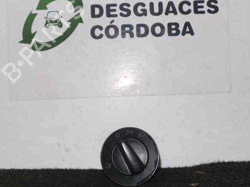 Used Headlight switch VW POLO (6N2) 1.4 (60 hp) 14484053