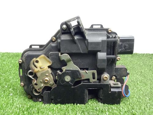Front left lock SEAT LEON (1M1) 1.9 TDI | BP26572879C98 