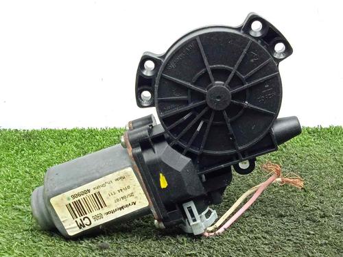 Vindusheismotor høyre foran HYUNDAI SANTA FÉ II (CM) 2.2 CRDi GLS (150 hp) 30001861