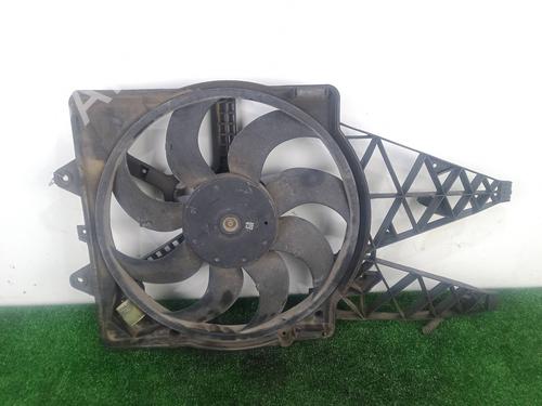 Used Radiator fan FIAT GRANDE PUNTO (199_) 1.3 D Multijet (75 hp) 30136246