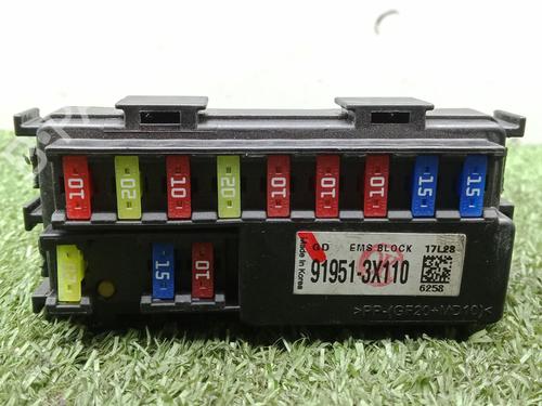 fuse-box-kia-carens-iv-2013-38173845 main image