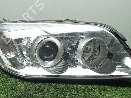 Phare droit CHEVROLET CAPTIVA (C100, C140) 2.0 D 4WD (150 hp) 32138001