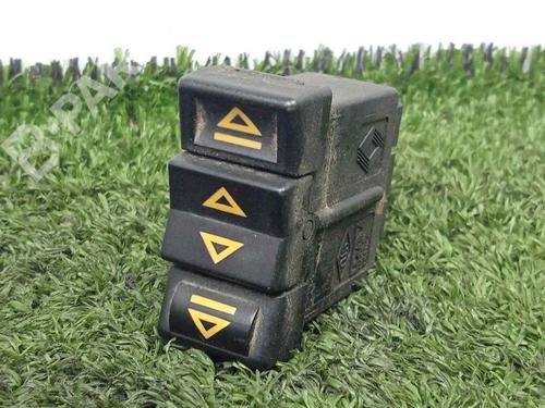 Used Left front window switch Left front window switch RENAULT 21 (B48_) 1.7 (B48E) (90 hp) 10397384 10397384