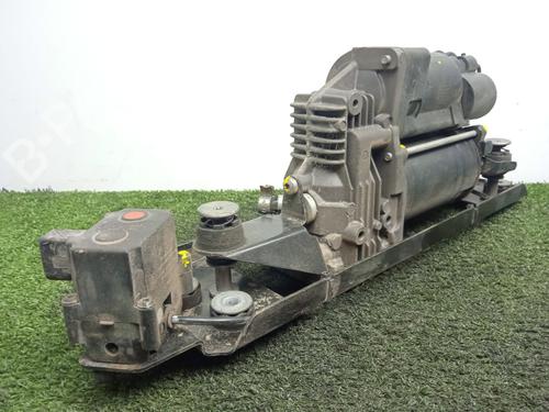 Used Suspension compressor BMW 5 Touring (E61) 525 d (177 hp) 31638725