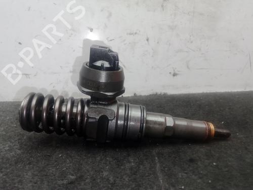 Used Injector SKODA ROOMSTER (5J7) 1.4 TDI (70 hp) 27296328
