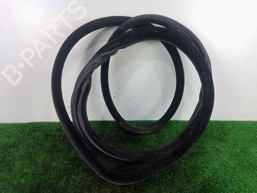 Used Rubber door seal LAND ROVER RANGE ROVER EVOQUE (L538) [2011-2019]  18327837