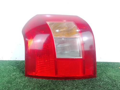 Piloto trasero izquierdo TOYOTA COROLLA (_E12_) 2.0 D-4D (CDE120R, CDE120L_) (110 hp) 30906368