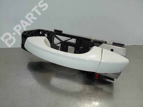 Used Front left exterior door handle Front left exterior door handle VW GOLF VII (5G1, BQ1, BE1, BE2) 1.6 TDI (90 hp) 10414882 10414882
