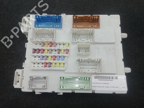 Used Fuse box FORD FOCUS III [2010-2020]  11808328
