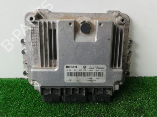Used Engine control unit (ECU) RENAULT LAGUNA II (BG0/1_) [2001-2007]  7017733