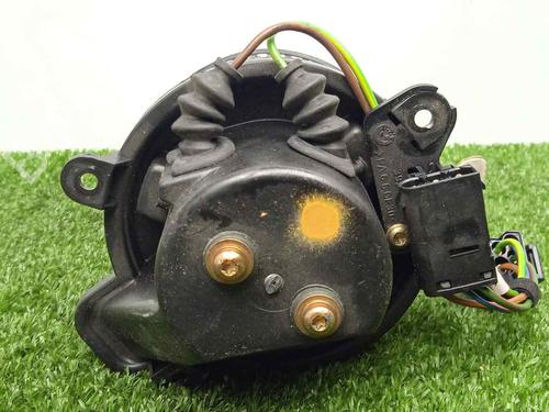 Heater blower motor LAND ROVER RANGE ROVER III (L322) 3.0 D 4x4 (177 hp) 9136969