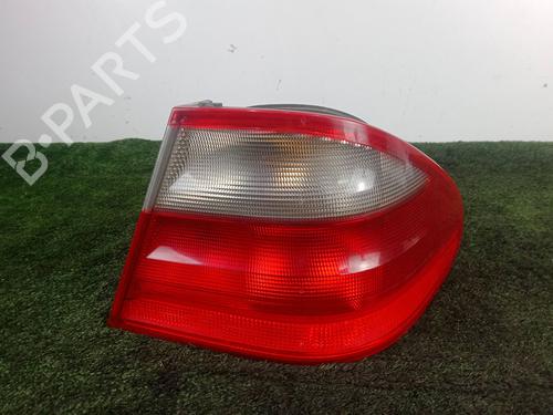 Used Right taillight Right taillight 39559615 39559615