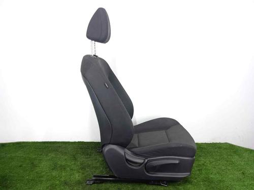 Right front seat HYUNDAI i40 I CW (VF) 1.7 CRDi | BP10042829C16