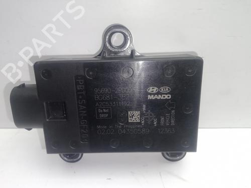 Used Electronic module HYUNDAI ix35 (LM, EL, ELH) [2009-2016]  15481628