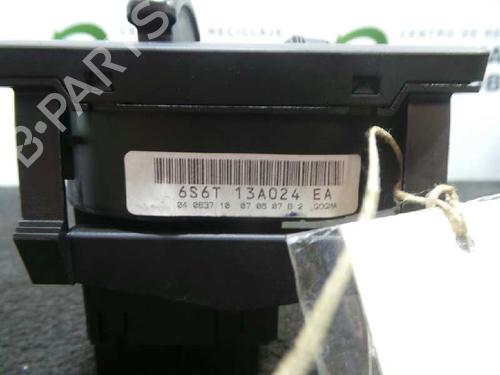 Used Headlight switch FORD FIESTA V (JH_, JD_) [2001-2014]  23399367