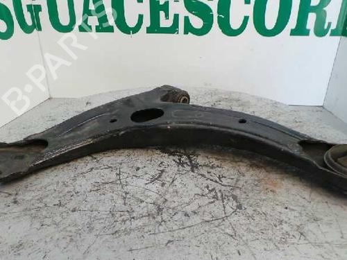 Used Right front suspension arm TOYOTA AVENSIS (_T25_) 2.0 D-4D (CDT250_, CDT250R) (116 hp) 5719089