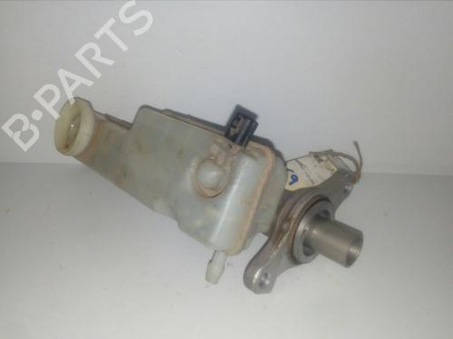 Used Brake master cylinder RENAULT MEGANE III Grandtour (KZ0/1) 1.5 dCi (KZ09, KZ0D, KZ1G, KZ29, KZ14, KZ1W, KZ10, KZ1F,... (110 hp) 5837212