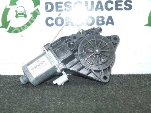 Used Right front window motor HYUNDAI i30 (FD) 1.6 CRDi (116 hp) 5695828
