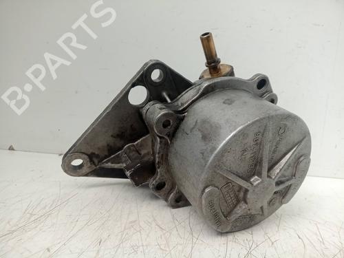 Used Vacuum pump CITROËN XSARA (N1) 1.9 D (68 hp) 5731527