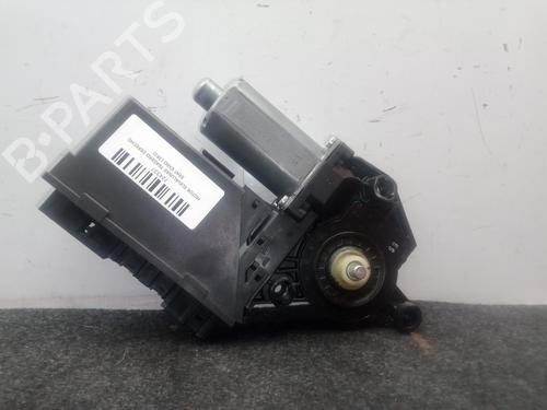 Used Right rear window motor Right rear window motor SEAT EXEO (3R2) 2.0 TDI (143 hp) 33235332 33235332