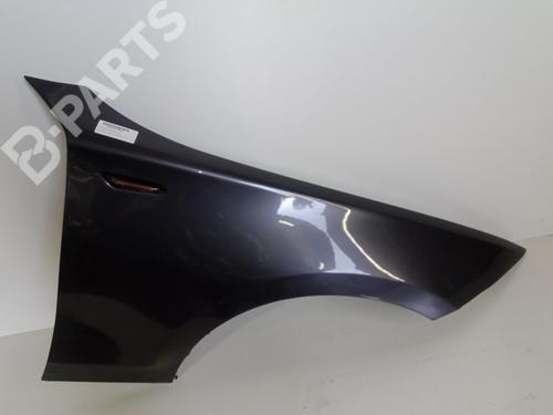 Used Right front fenders Right front fenders BMW 1 (E81) 118 i (143 hp) 10098370 10098370