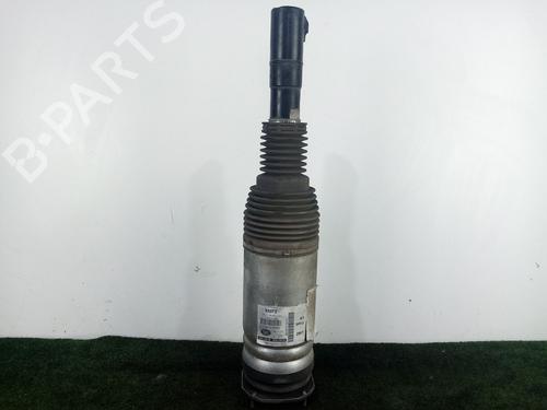 Used Left front shock absorber Left front shock absorber LAND ROVER DISCOVERY V (L462) 2.0 Sd4 4x4 (241 hp) 34620163 34620163