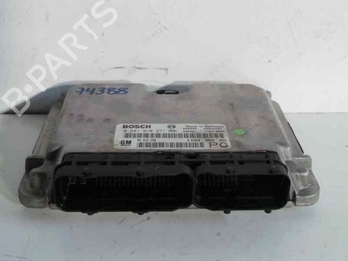 Used Engine control unit (ECU) OPEL VECTRA B (J96) 2.2 DTI 16V (F19) (120 hp) 5701078