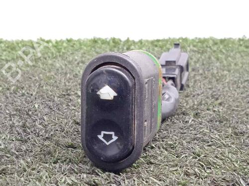 right-rear-window-switch-mahindra-bolero-pickup-1999-27831375 main image