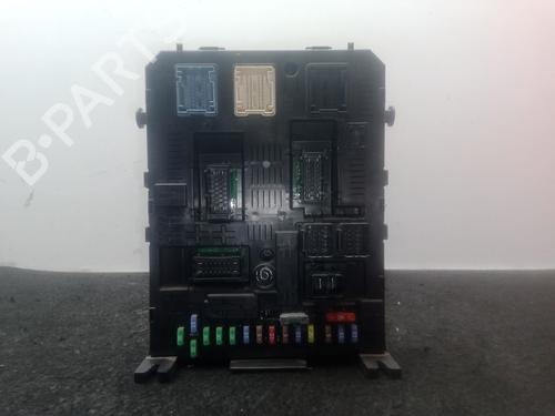 Fuse box PEUGEOT 5008 (0U_, 0E_) 1.6 HDi | BP32208890E1