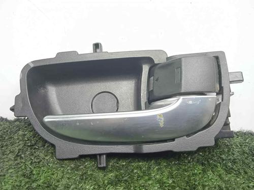 Used Front right interior door handle TOYOTA YARIS (_P13_) 1.5 Hybrid (NHP130_, NHP130) (101 hp) 8813622