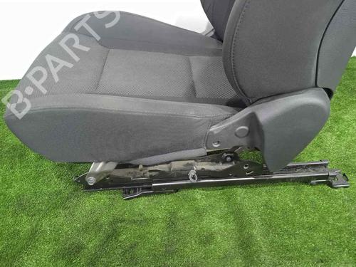 Right front seat HYUNDAI i40 I CW (VF) 1.7 CRDi | BP10042829C16