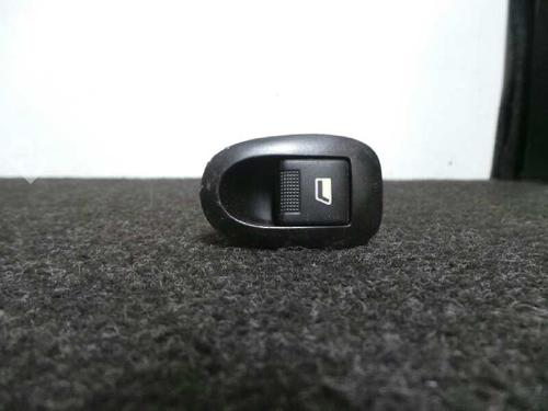 Used Left rear window switch PEUGEOT 406 (8B) [1995-2005]  12208434