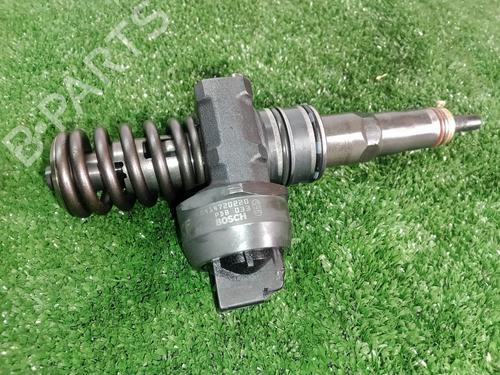 Injector VW PHAETON (3D1, 3D2, 3D3, 3D4, 3D6, 3D7, 3D8, 3D9) 5.0 V10 TDI 4motion (313 hp) 11042535