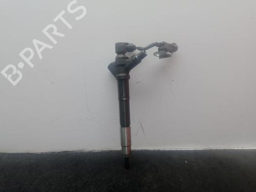 Spreder / Dyse TOYOTA COROLLA Verso (ZER_, ZZE12_, R1_) 2.2 D-4D (AUR10_, AUR10R) (136 hp) 27805540