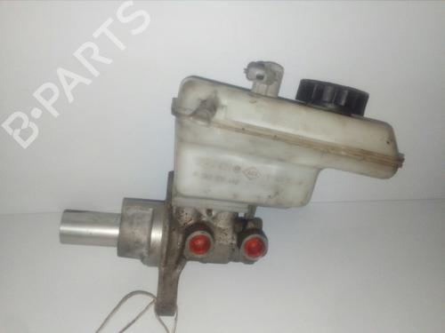Used Brake master cylinder RENAULT LAGUNA III (BT0/1) [2007-2015]  5747342