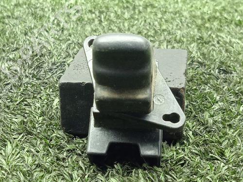 Used Right front window switch HONDA CR-V I (RD) 2.0 16V 4WD (RD1, RD3) (147 hp) 5722398