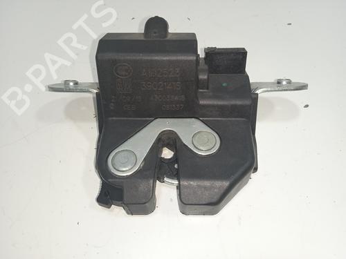 Bakluke lås OPEL CORSA E (X15) 1.4 Turbo (08, 68) (150 hp) 11506790
