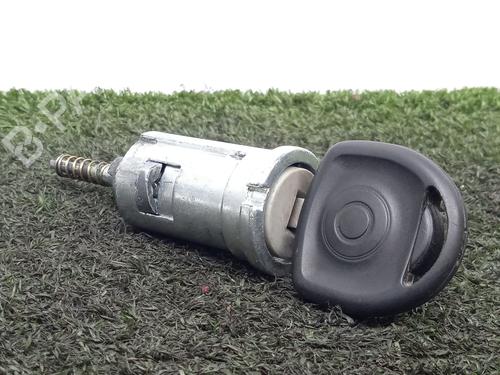 Used Ignition barrel OPEL VECTRA B (J96) 1.6 i 16V (F19) (100 hp) 28040760