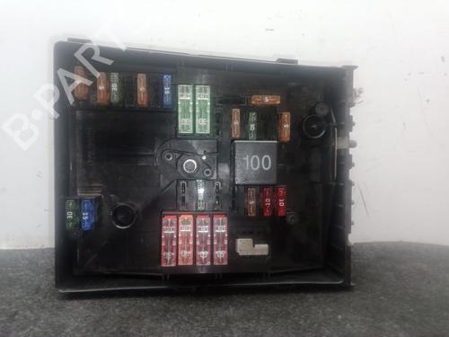 Used Fuse box VW GOLF V (1K1) 1.9 TDI (105 hp) 25755475