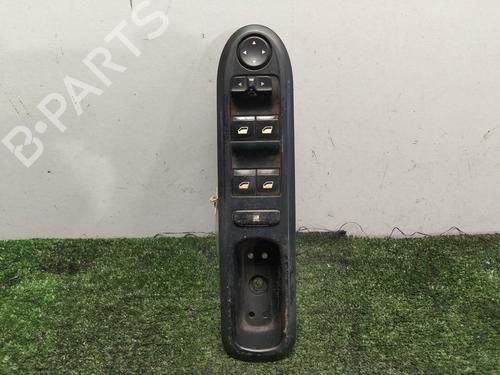 Used Left front window switch Left front window switch PEUGEOT 407 (6D_) 1.6 HDi 110 (6D9HZC, 6D9HYC) (109 hp) 32477756 32477756