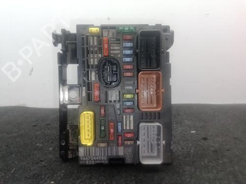 fuse-box-peugeot-5008-0u_-0e_-2009-2010-2011-2012-2013-2014-2015-2016-2017-32168901 main image