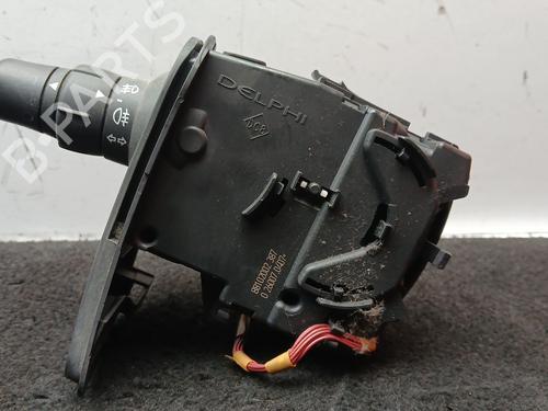 Comutador luzes Comutador luzes RENAULT CLIO III (BR0/1, CR0/1) 1.5 dCi (BR17, CR17) (86 hp) 39744094 39744094