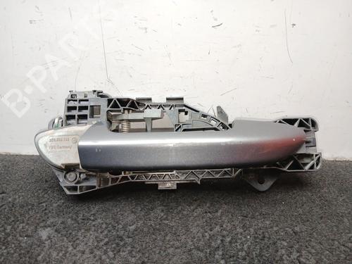 Used Front right exterior door handle Front right exterior door handle 38702136 38702136