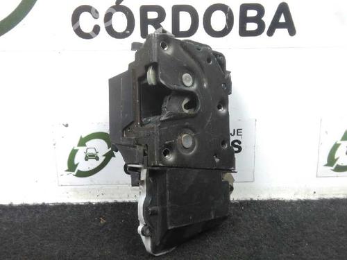 Used Front left lock PEUGEOT 607 (9D, 9U) 2.2 HDi (133 hp) 5688993