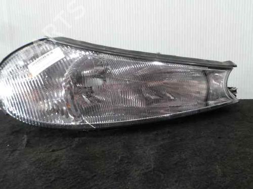 Used Right headlight FORD MONDEO II (BAP) 1.8 i (115 hp) 5730410