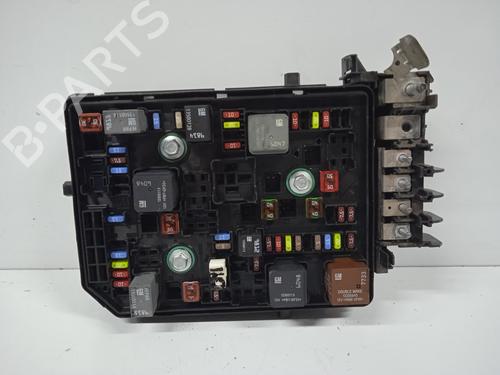 Used Fuse box OPEL ASTRA K (B16) 1.6 CDTi (68) (110 hp) 10771477