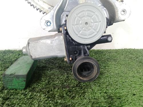 Front right window mechanism TOYOTA RAV 4 II (_A2_) 1.8 (ZCA25_, ZCA26_, ZCA25W, ZCA26W) | BP31917759C23