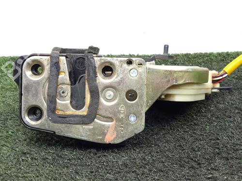Rear left lock KIA SORENTO I (JC) 2.5 CRDi 4WD | BP29313872C100